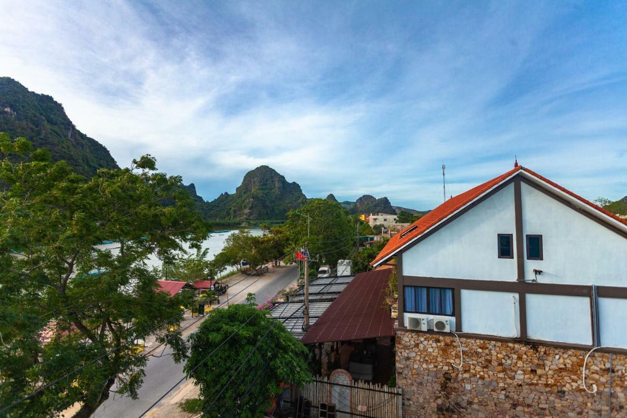 Riverview Home Phong Nha Exterior photo